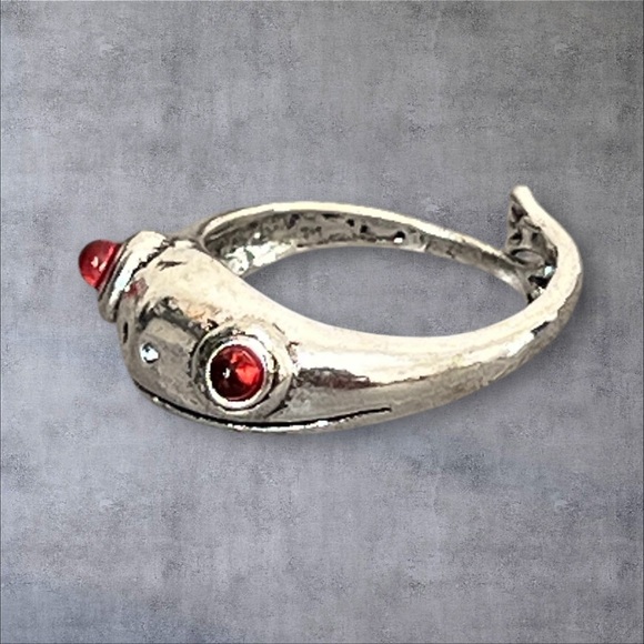 Silver frog ring adjustable size - Picture 3 of 7